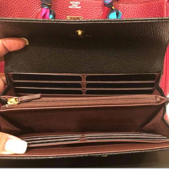 ❌SOLD❌ CHANEL Black Caviar Large Flap Wallet - Picture 4 of 8